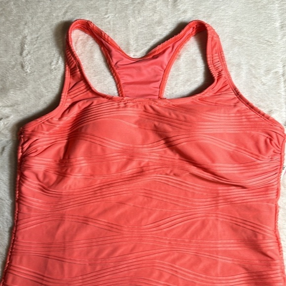 GO GOSSIP Coral Wavelength Textured Molded Tankini Swimsuit Top sz Medium Coral - Picture 13 of 16